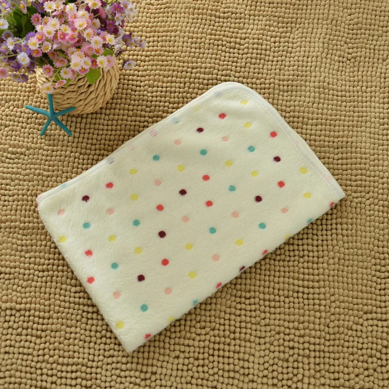 Soft Pet Dog Cat Fleece Blanket Coral Fleece Dog Paw Bones Print Bed Warm Washable Breathable Kitten Puppy Protective for Couch