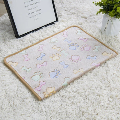 Soft Pet Dog Cat Fleece Blanket Coral Fleece Dog Paw Bones Print Bed Warm Washable Breathable Kitten Puppy Protective for Couch